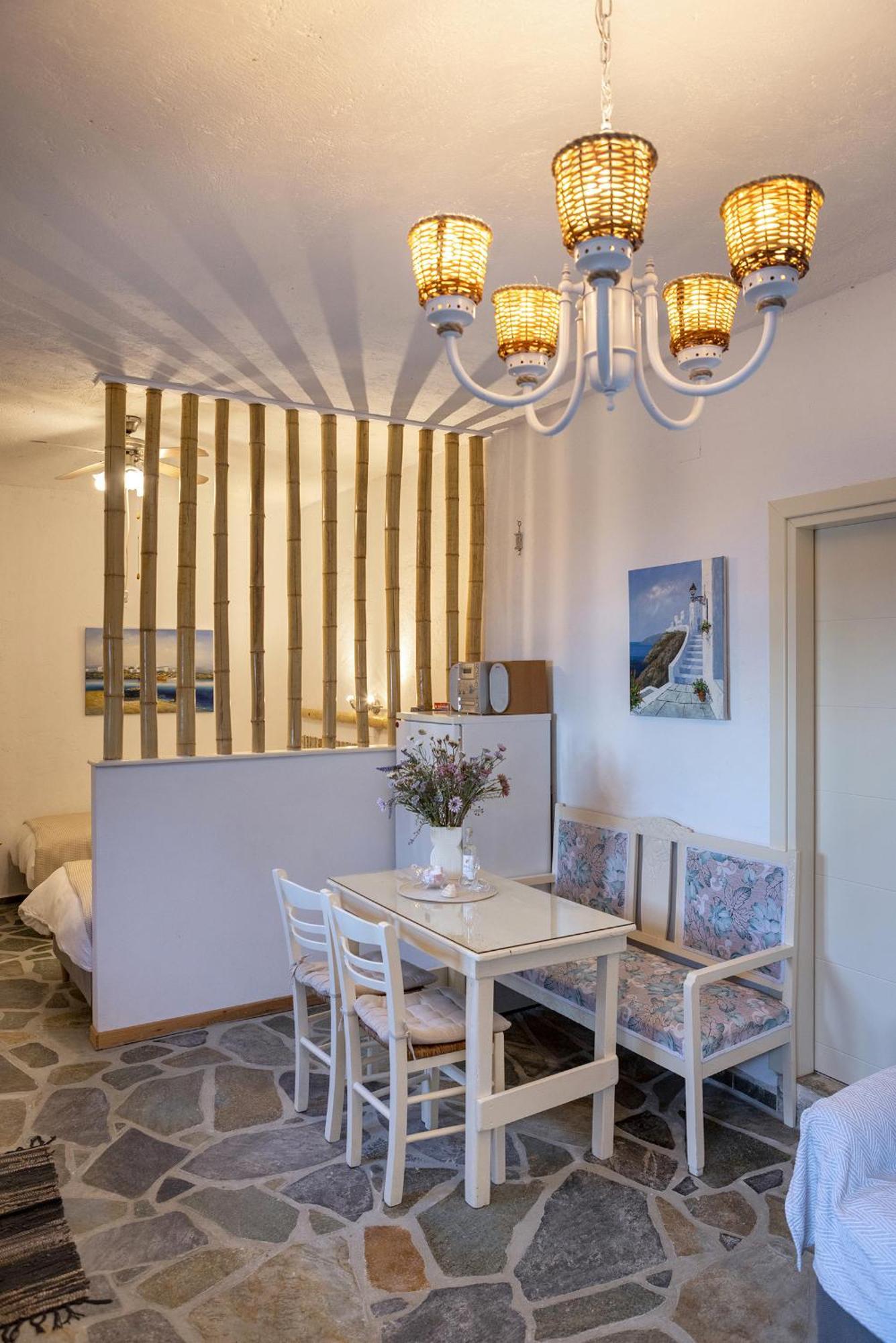 Aegean View - Seaside Apartment In Syros Azolimnos Buitenkant foto