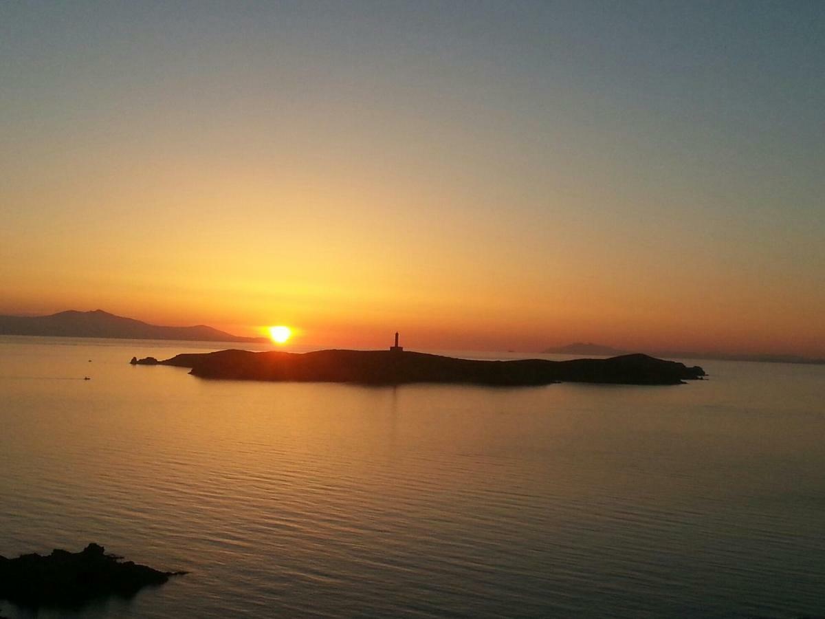 Aegean View - Seaside Apartment In Syros Azolimnos Buitenkant foto